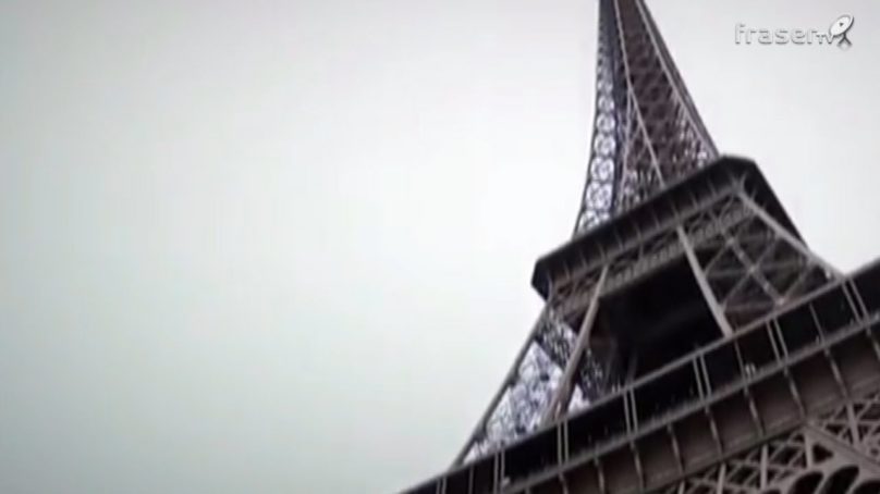 Rinnovata la Torre Eiffel, ora si può “passeggiare nel vuoto”