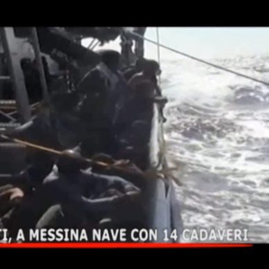 Migranti, a Messina nave con 14 cadaveri